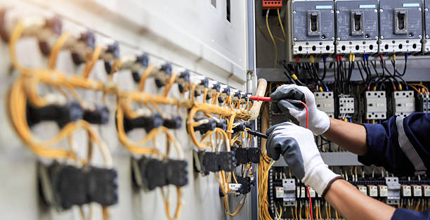 Professional Electrical Inspection technician working in Hillsboro Beach, FL